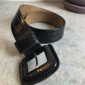 Linda Allard Ellen Tracy Black Leather Belt